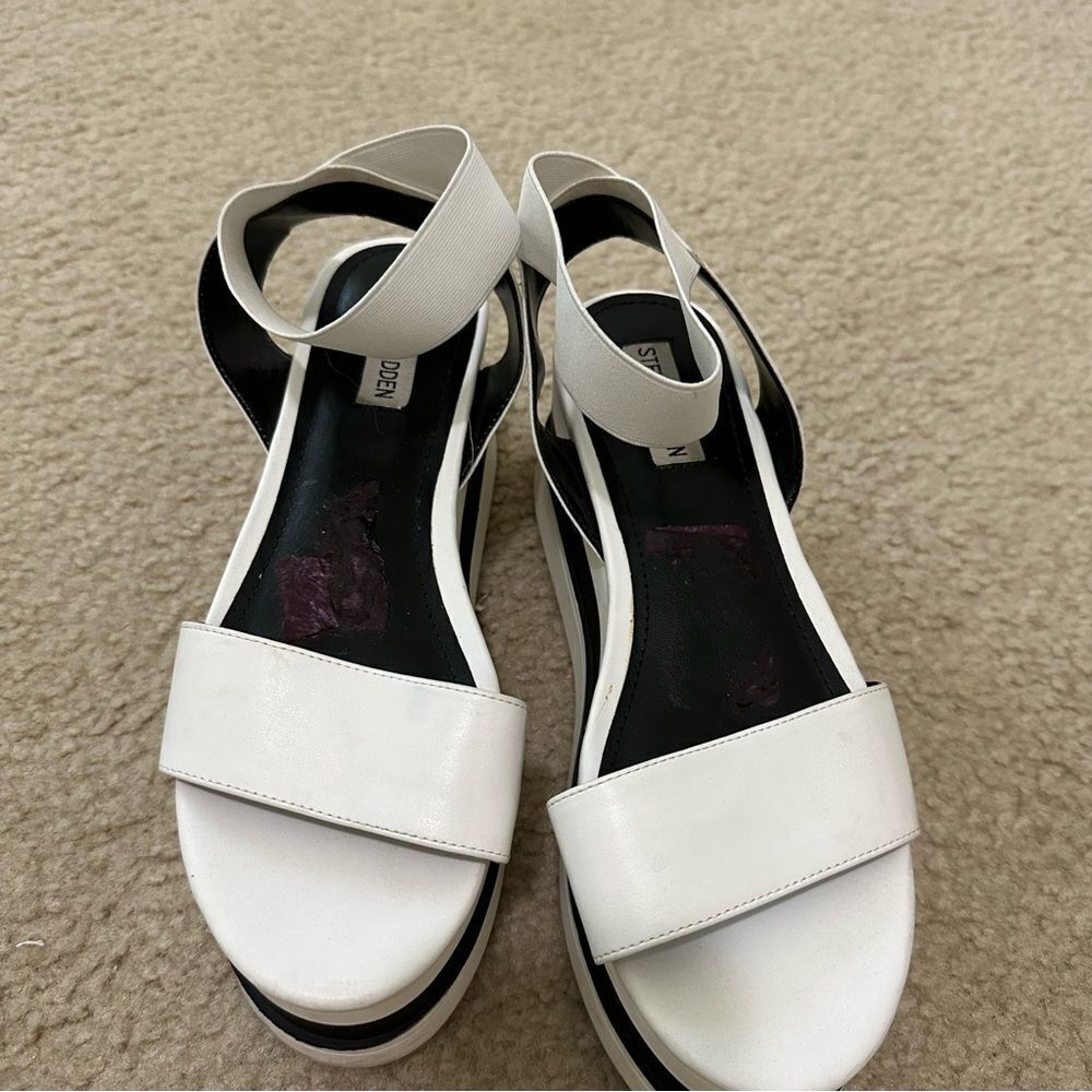 Steve Madden White and black Goth platform sandals - Picture 5 of 11